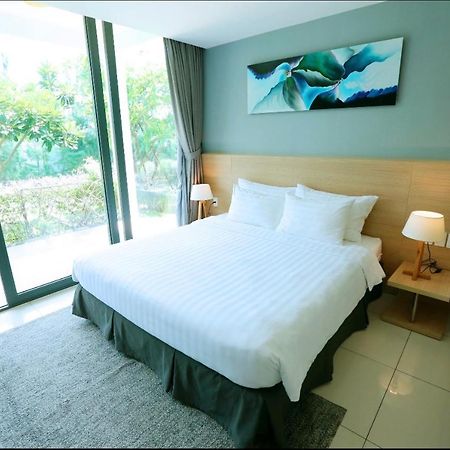 Okinawa Villas And Beach Club - Oceanami Resort Long Hai Eksteriør billede